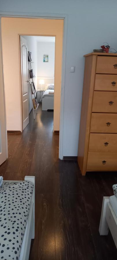 Na Lesnej Apartment โควารี ภายนอก รูปภาพ